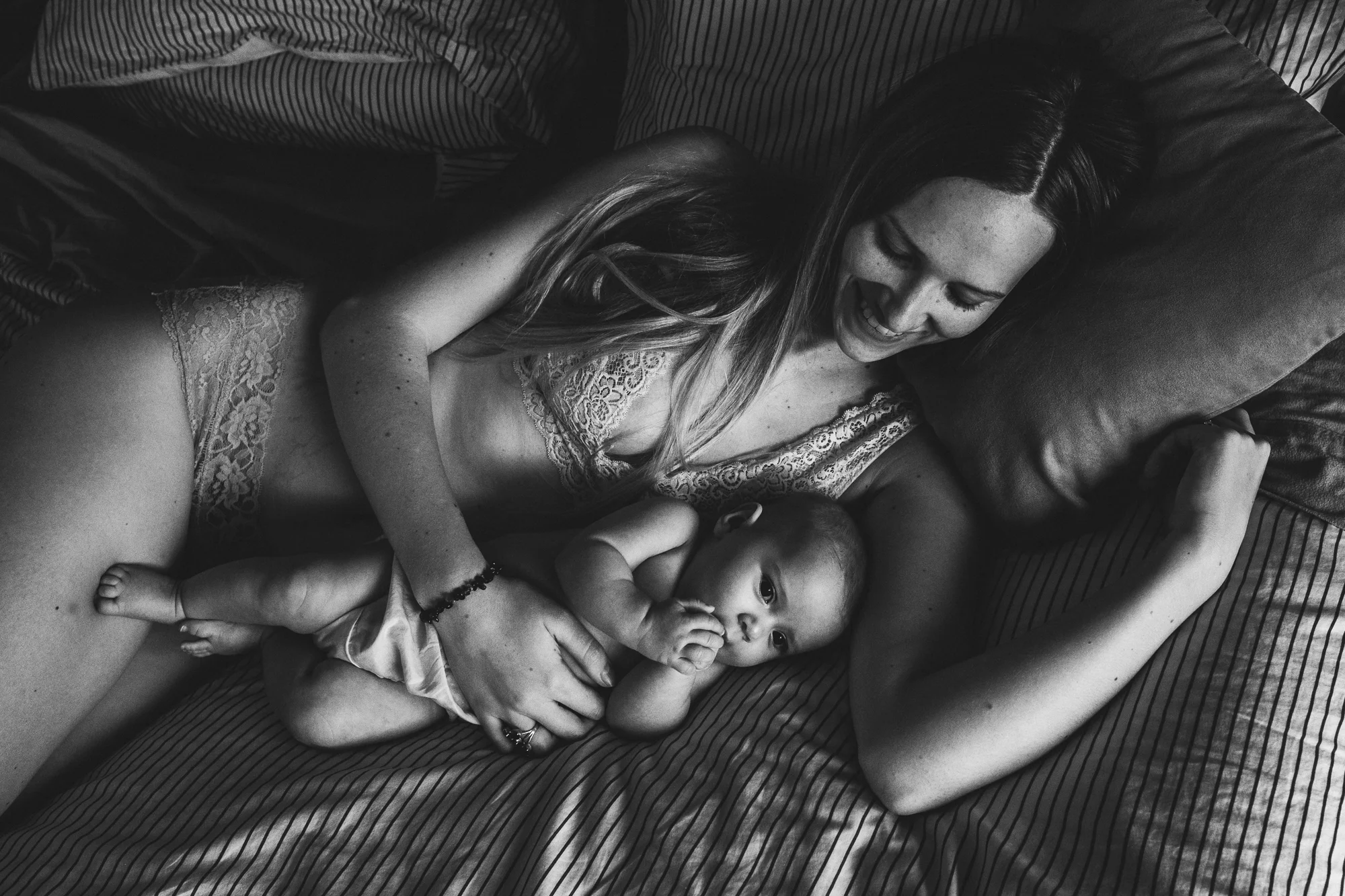 Perth raw honest motherhood photography