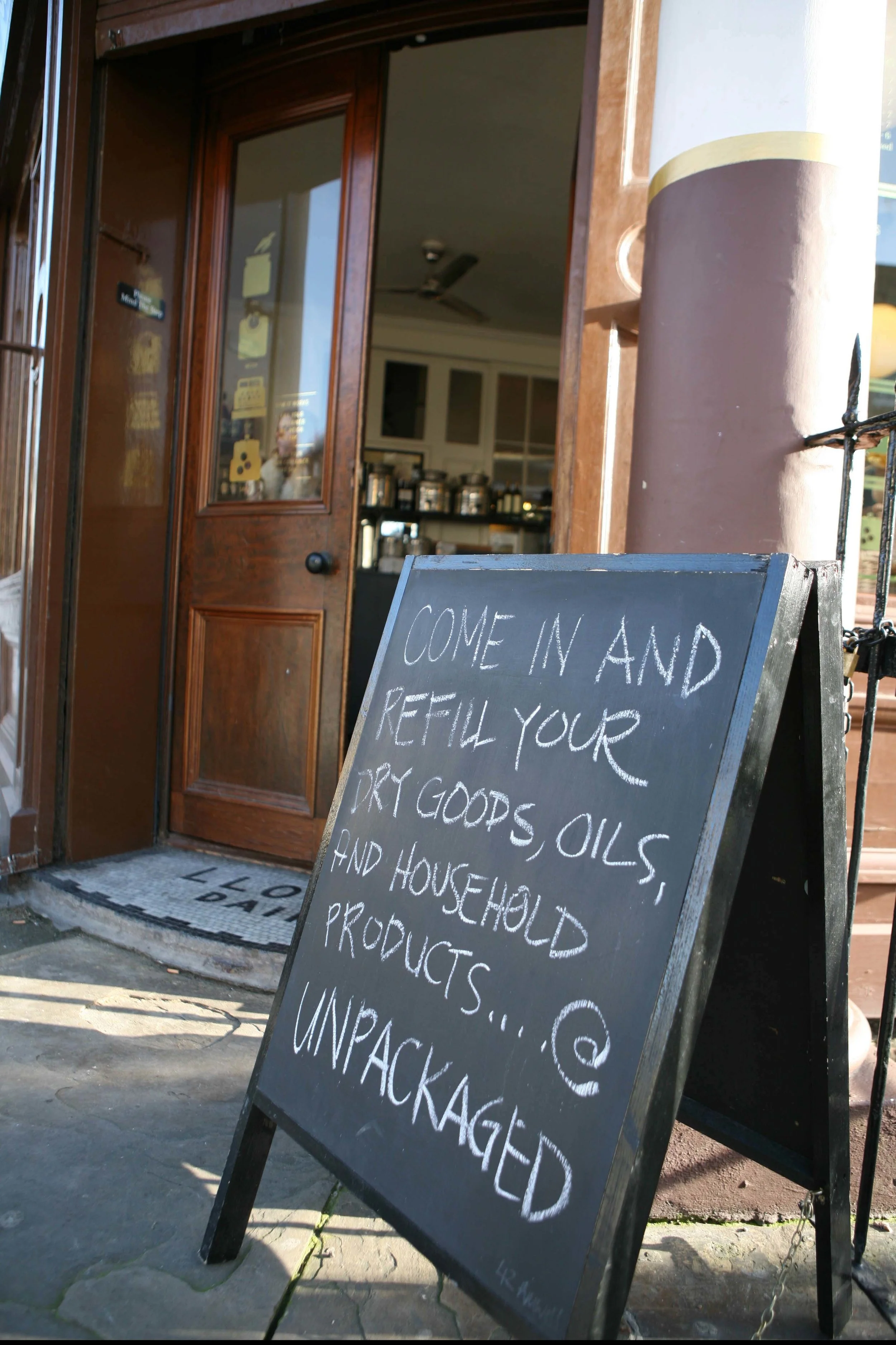 16.Unp_Amwell_Signage_J2912x4368-04805.jpg