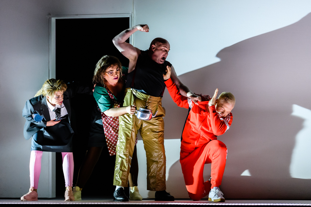 Allison Cook, Susan Bullock, Andrew Shore and Alex Otterburn in Greek. Scottish Opera and Opera Ventures 2017. Credit Jane Hobson..jpg