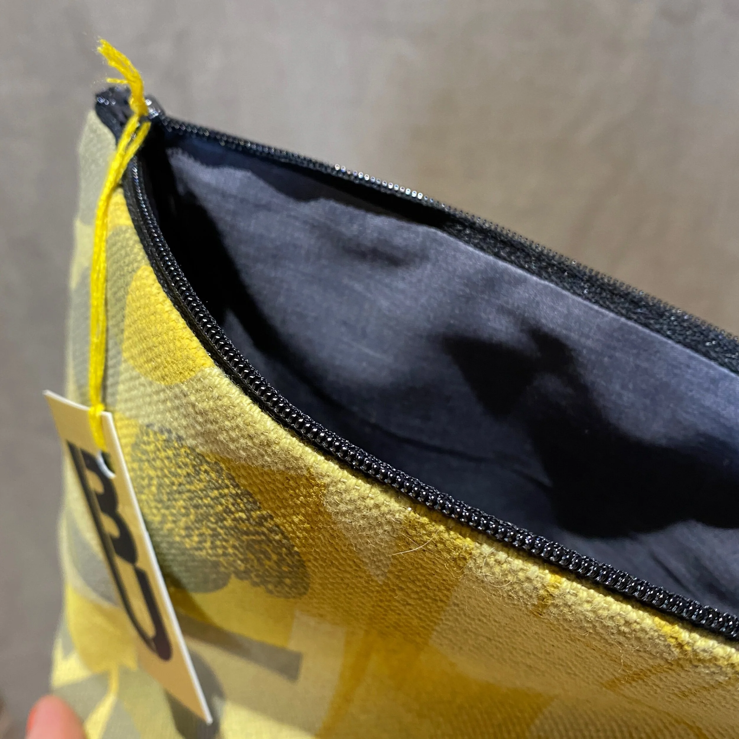 2DFBDF9D-8365-4293-BCE5-242659F2748A