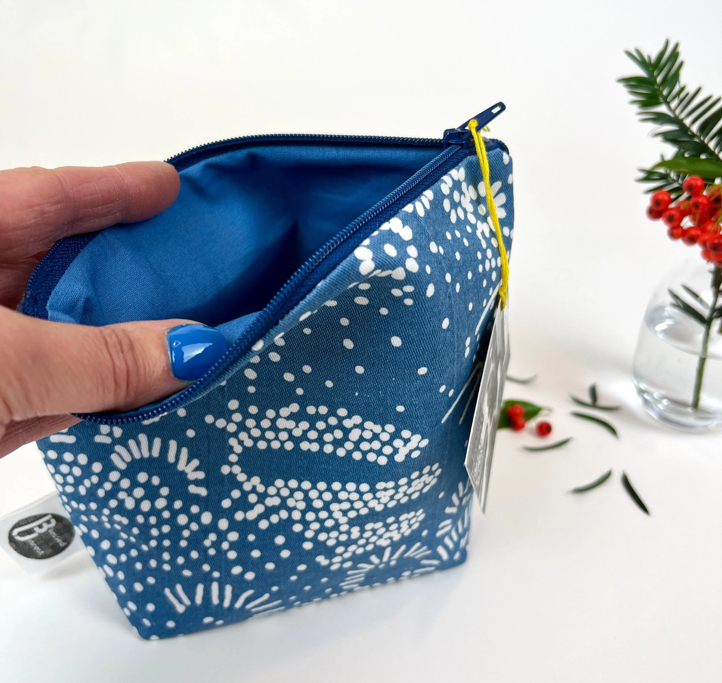 7280E054-5604-4E9D-81AE-9987229B31CD