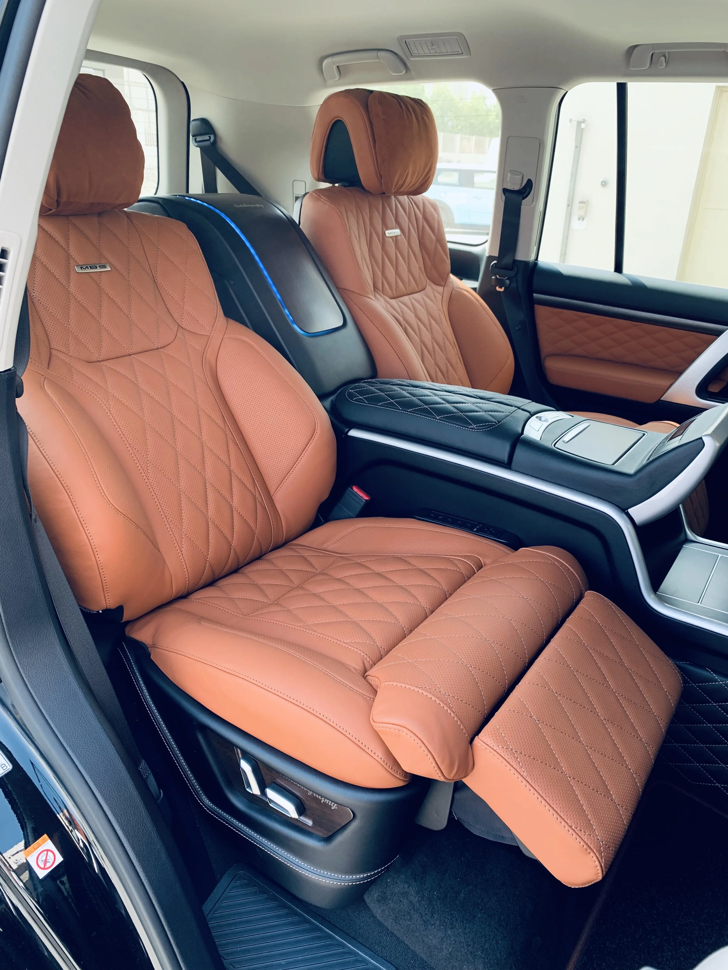 9 seater suv on Mbs Luxury Vip Autobiography Seats For The Toyota Land Cruiser 200 Mbs Mercury Global