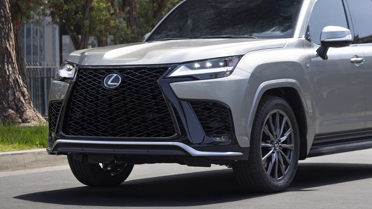 Lexus-future-LX-gallery-8-desktop-1440x811.jpg