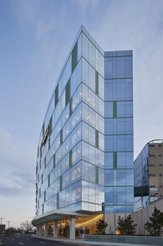 About North Shore-LIJ Health System: Third-largest U.S. nonprofit, secular health system 16 hospitals and three skilled nursing facilities 6,000 hospital and long-term care beds 46,000 employees and 9,440 physicians Download the PDF