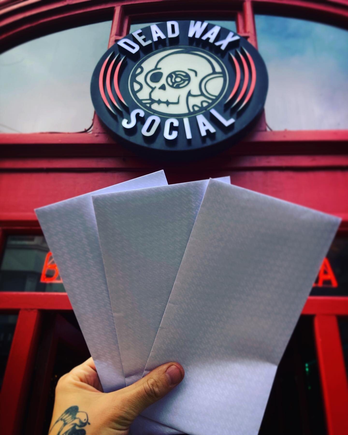Right! Here are the 3 envelopes that tonight&rsquo;s Quiz winners get to chose from. Last week the &pound;25 bar tab was WON!! Which means it&rsquo;s an Absolute ROLLOVER!!! 😱 

Come and join us for @mccashback&rsquo;s Legendary Music Quiz tonight a