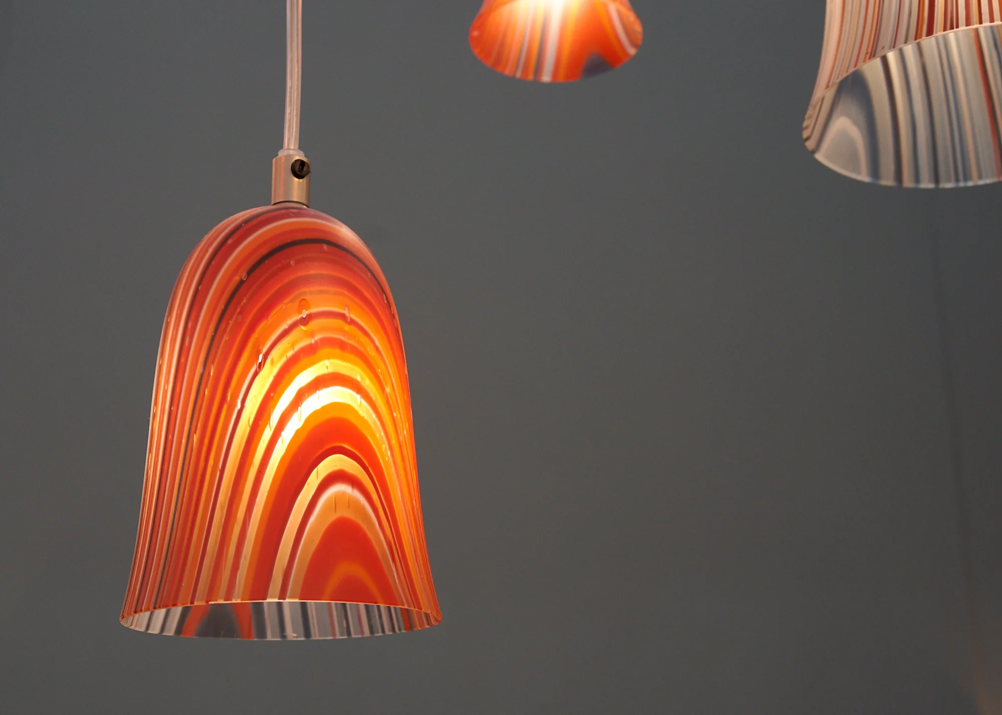Detail ‘Rouge Noir’ chandelier Decorex 2108