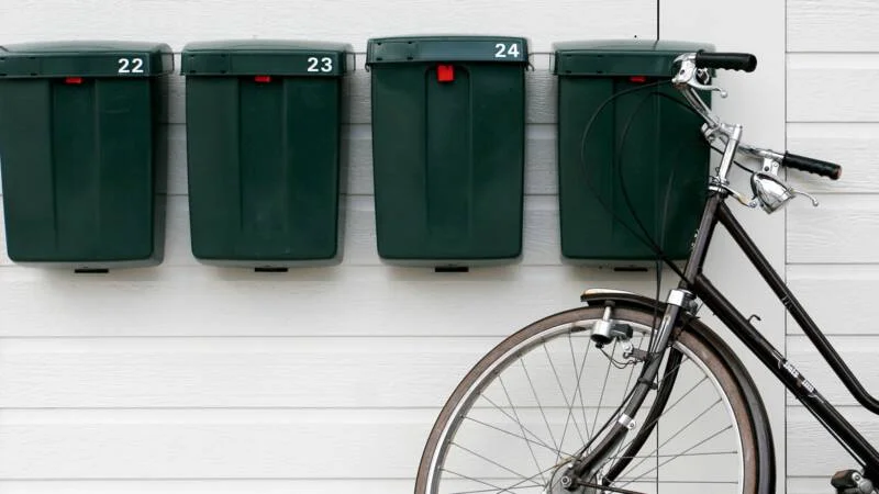 unbeaten studio friso kramer design letterbox.jpg