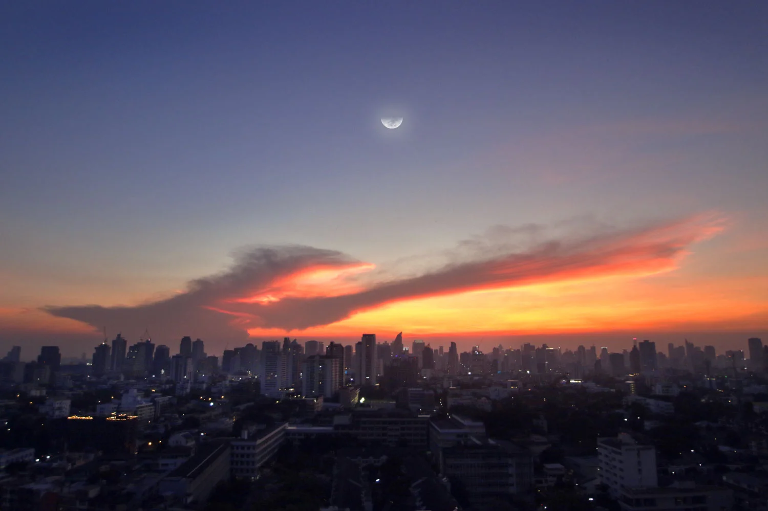 sunset-godzilla.jpg
