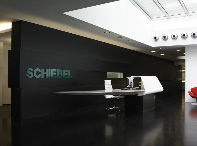 A01 architects - Production Facility Schiebel_(c) Nadine Blanchard__web08.jpg
