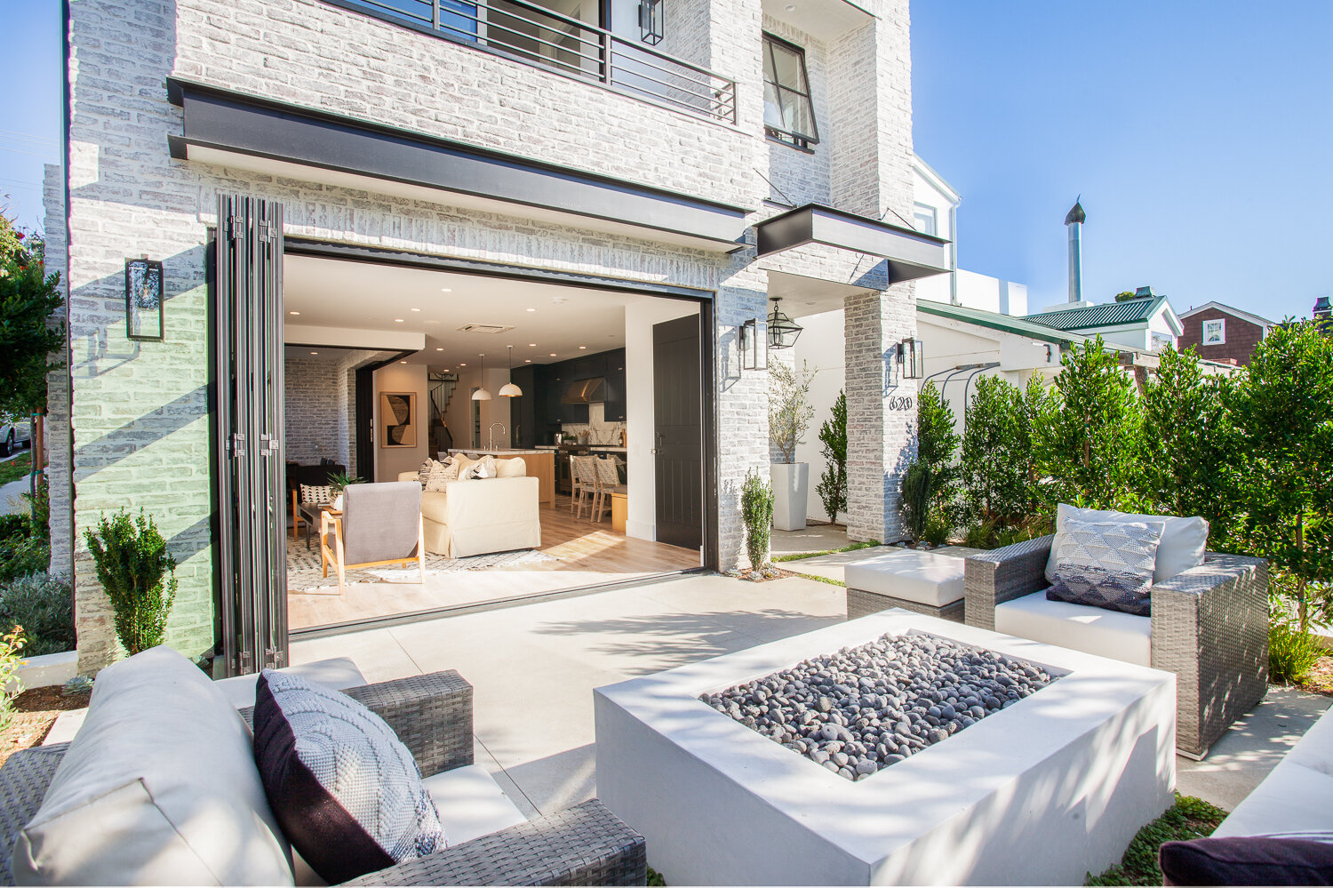 620 Poinsettia MLS-18.jpg