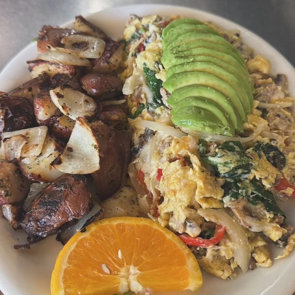 Fluffy eggs, seasoned turkey, and all the home-style vibes &mdash; the Turkey Joe scramble at @silverspurranchco is a must-try when you&rsquo;re strolling East Lake Village. Stop by and taste it today.

#SilverSpur #TurkeyJoe #EastLakeVillageEats #Wa