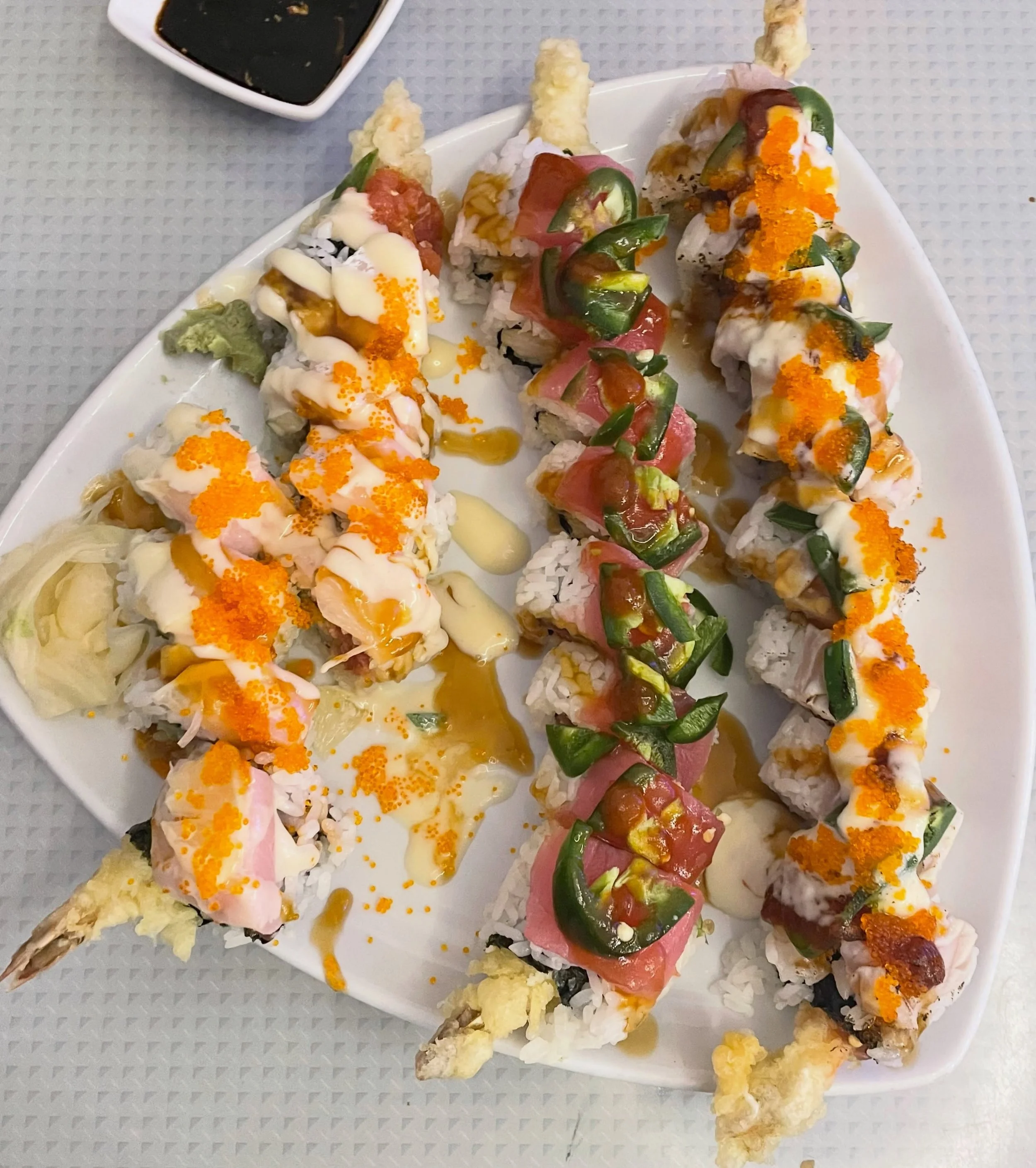 What&rsquo;s for dinner tonight in Watsonville 👀🍽️

🍣 Sushi or burgers? 🍔
That&rsquo;s a tough one&hellip; but luckily, you can&rsquo;t go wrong!

Fresh rolls from @sushiquwatsonville or a delicious burger from @staffoflife &mdash; you decide! 🙌