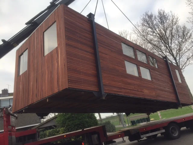 Bakkum huisje vertrekt.JPG