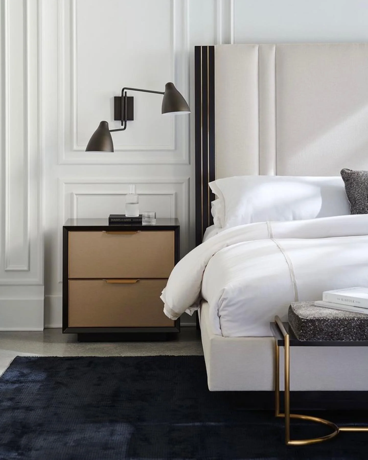 Happy first post of 2022 peeps! It has been a minute since I&rsquo;ve posted on the grid and I&rsquo;ve missed all 1,589 of you that have held on strong as followers in 2021🙏🏽🖤🖤 Thank you🖤  Tell me what has been happening in your lives?! How did