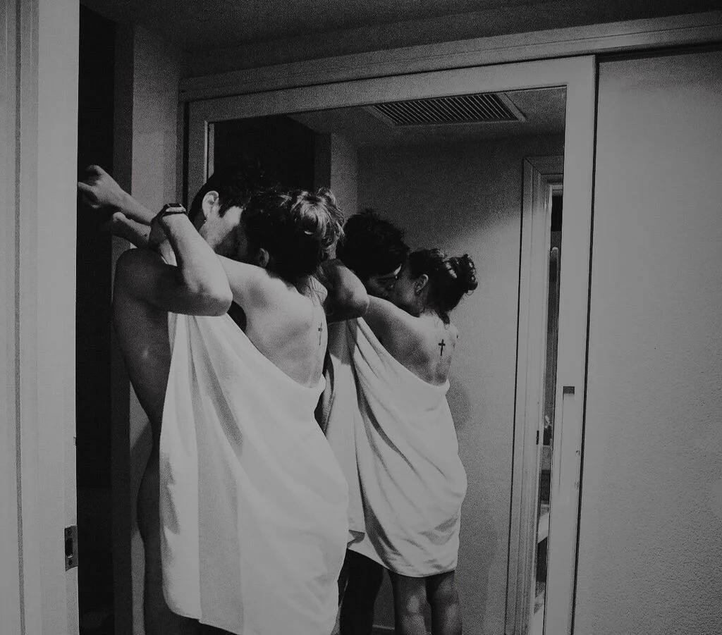 Ela queria terminar, mas ele chegou antes | Do Amor #21