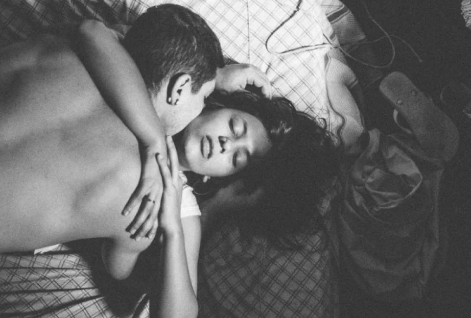 Eles transavam juntos, mas não saíam juntos | Do Amor 96