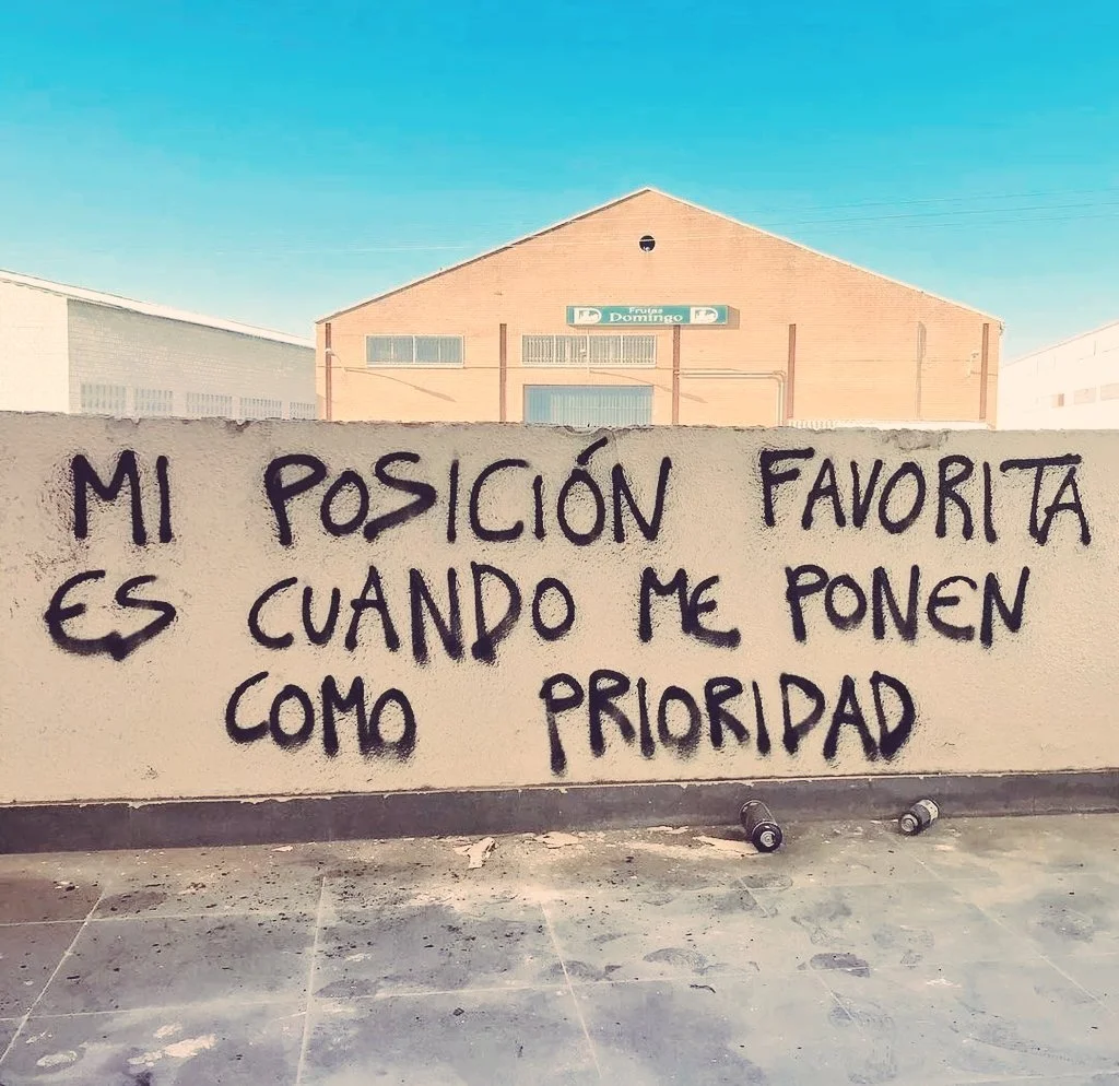 Ser prioridade de alguém só é agradável enquanto discurso idealizado | Do Amor #175