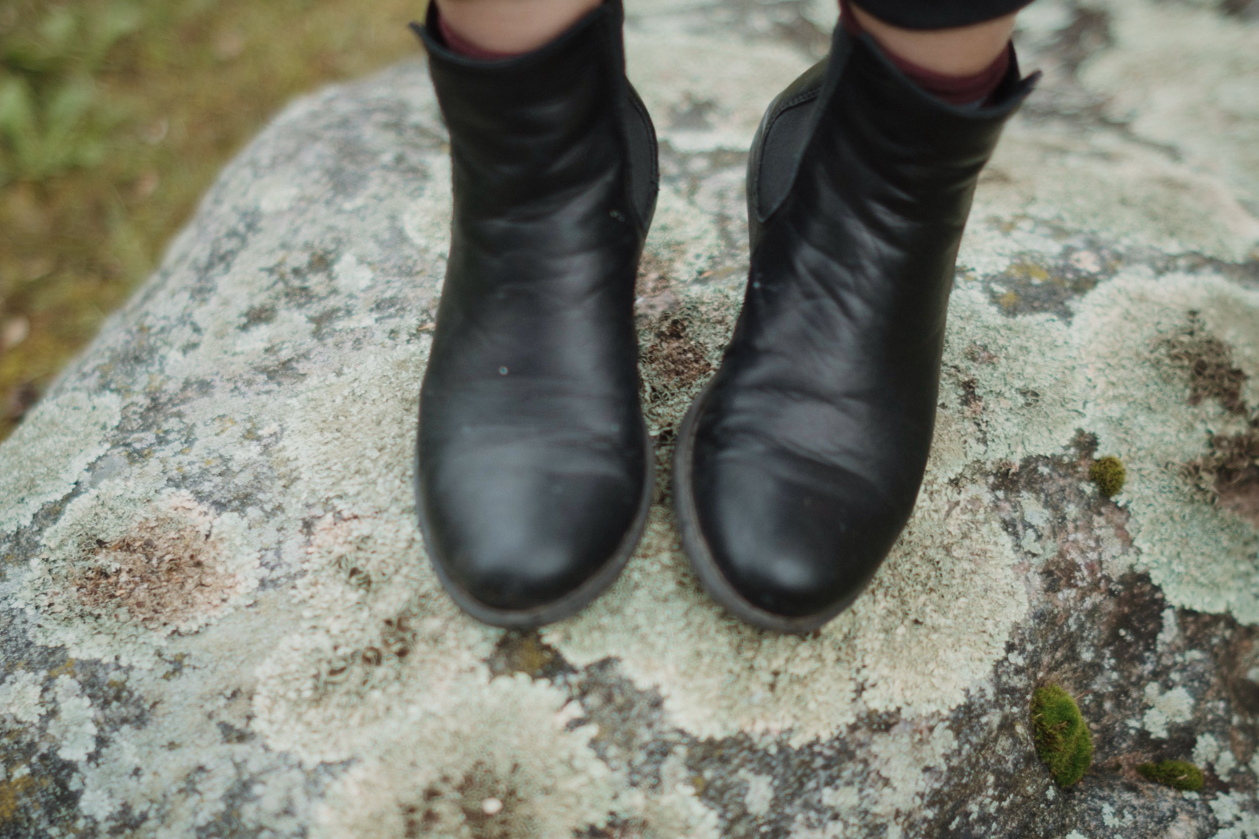 little burgundy chelsea boots