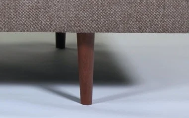 Tapered walnut leg .jpg