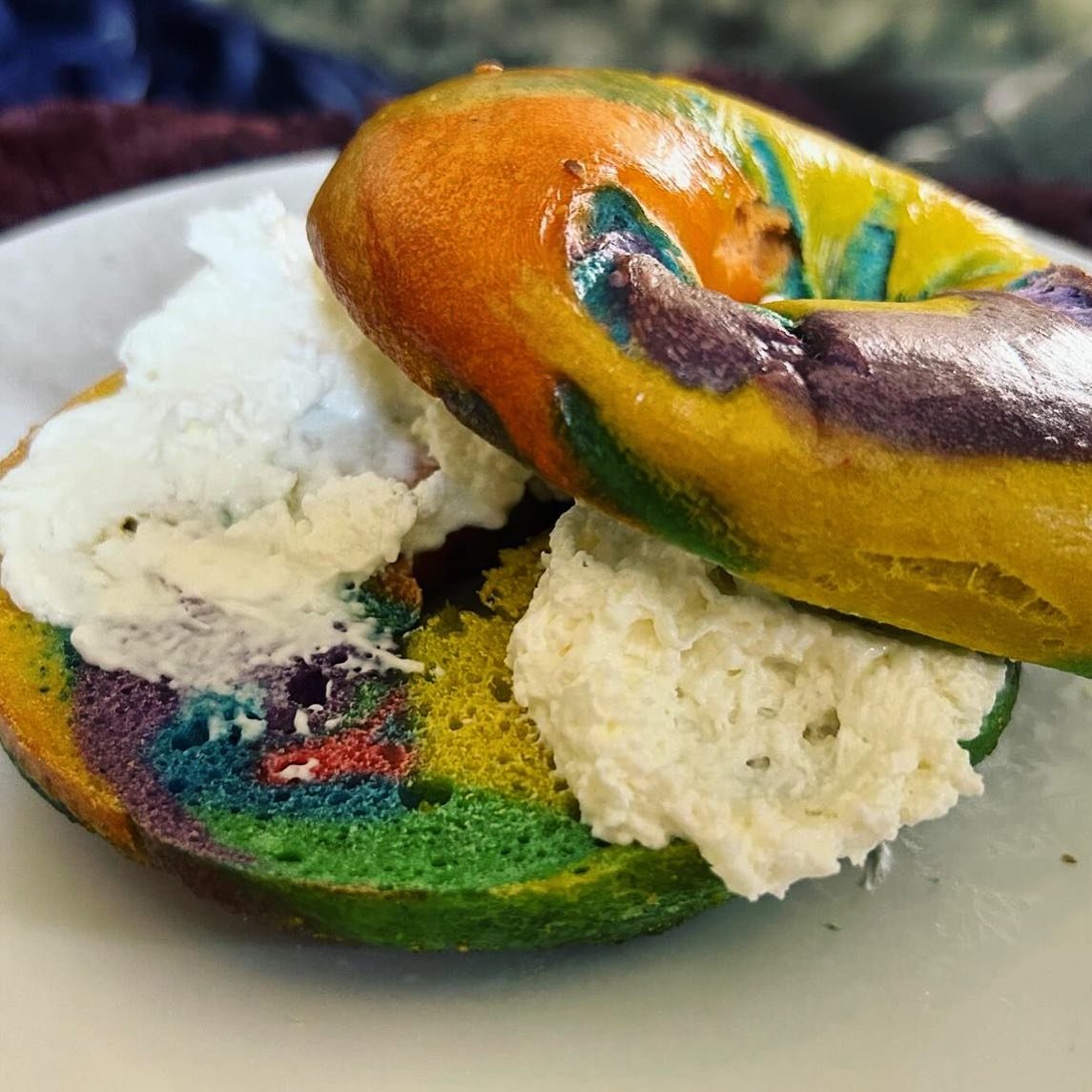 We have good news! We have bad news!! 
The good stuff: new seasonal flavors start tomorrow (keep an eye out for our stories for a little sneak peek!) 

That means that today is the last day to pick up your rainbow bagel 🎶 for your pride 🎶 before we