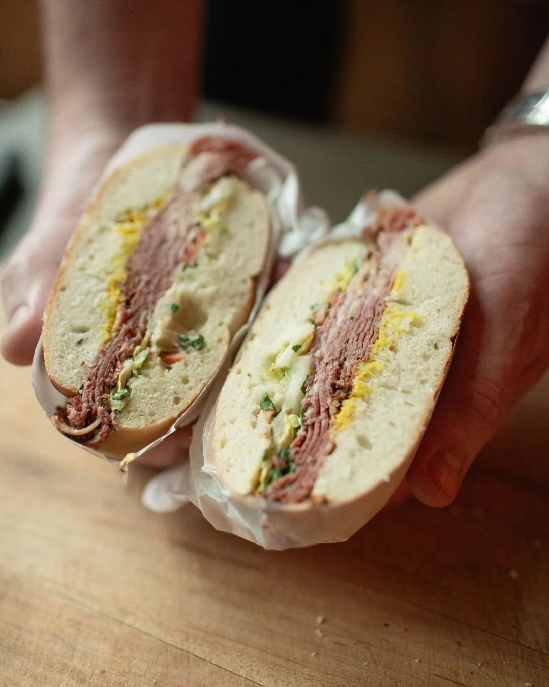 All the flavor, all the love. Dive into our pastrami bagel with RC Provisions pastrami, horseradish slaw, and sweet hot mustard.⁠
⁠
#Bagels #SeattleBagels #Seattle