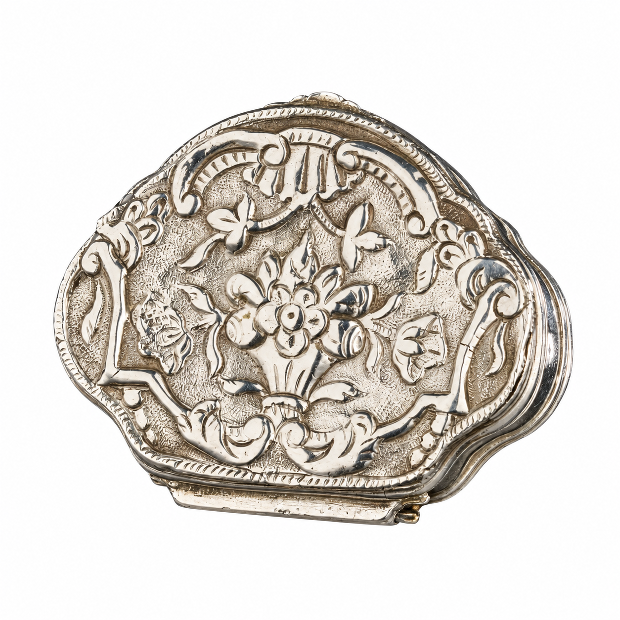 Antique silver snuff box on white-1.png