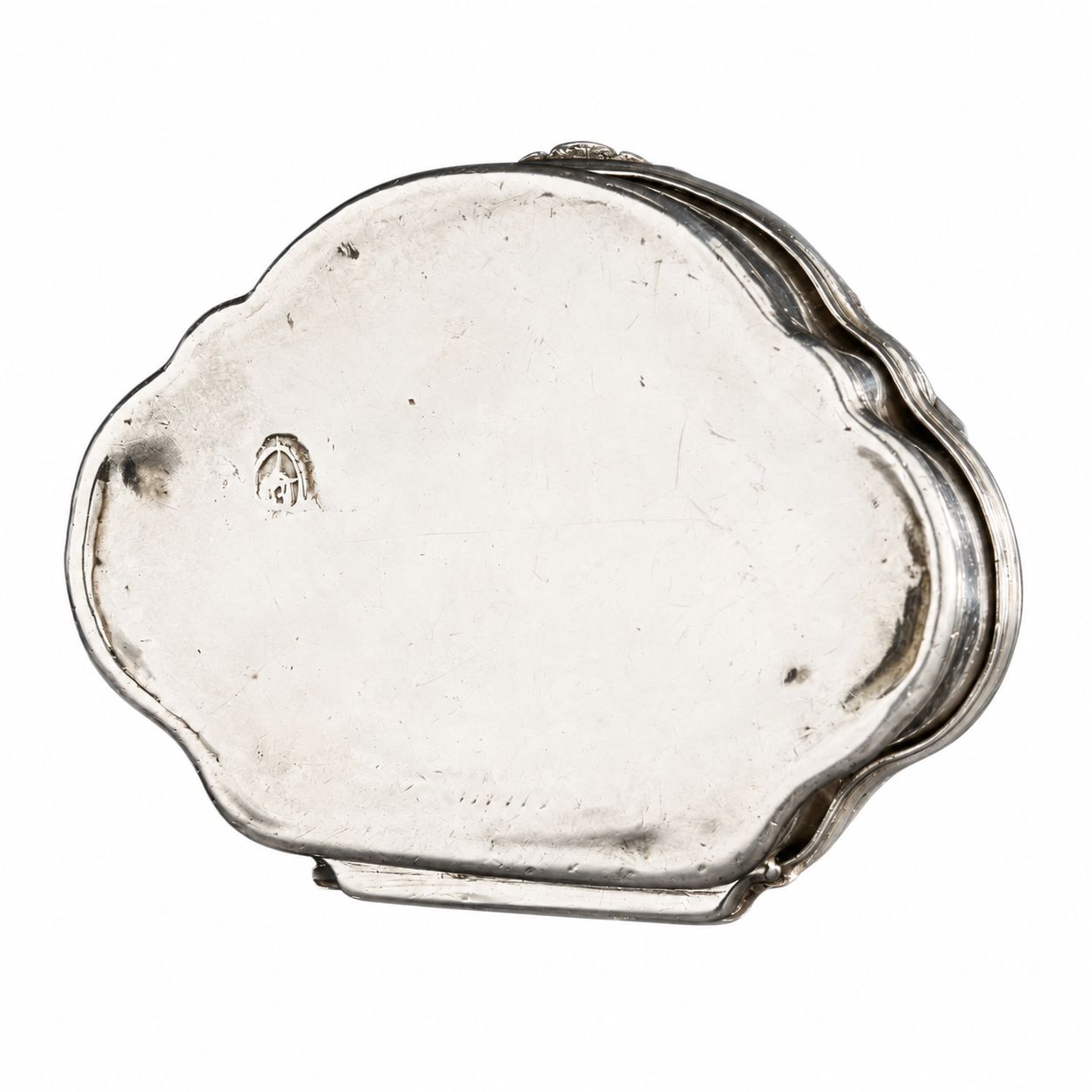 Antique silver snuff box on white-4.png