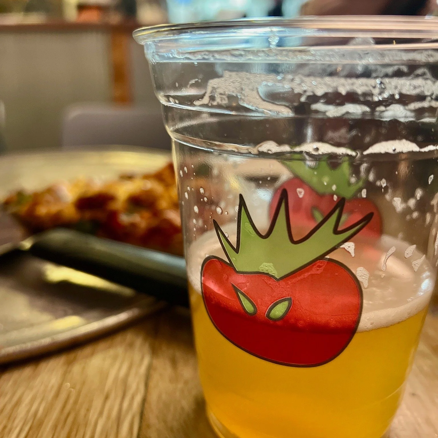 ☕️ Morning Moments in Fish Creek

A Blue Horse latte in hand, crisp fall air, and that unmistakable quiet-season calm.

Just a short walk from A8 Evergreen Hill, Blue Horse Beach Caf&eacute; stays open when things slow down &mdash; the perfect spot t