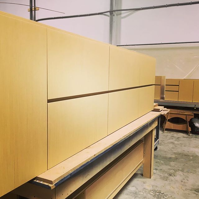 Prepped and ready for install
.
.
.
.
.
.
#customcabinets #finewoodworking 
#keepcraftalive #madeinmaine 
#peaksislandcottage #woodlab.me