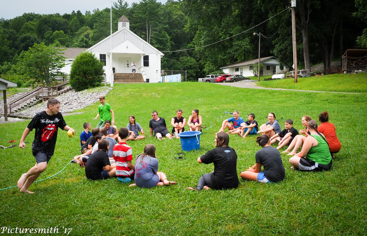 Jr.Camp'17-WaterDay.jpg