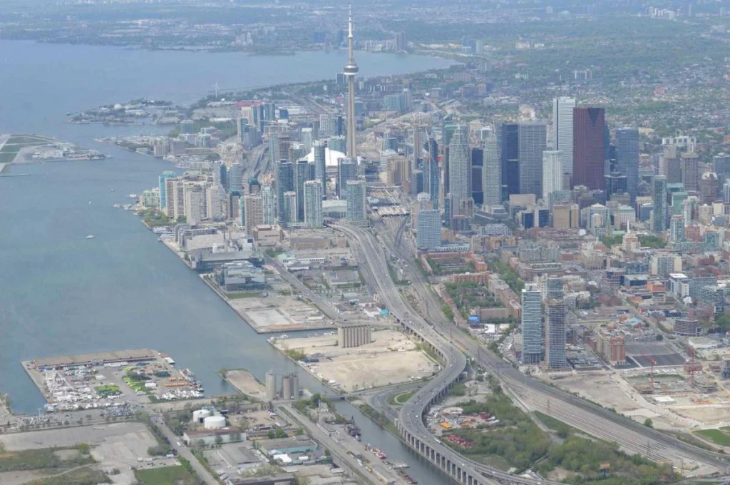 Photo: Gardiner East