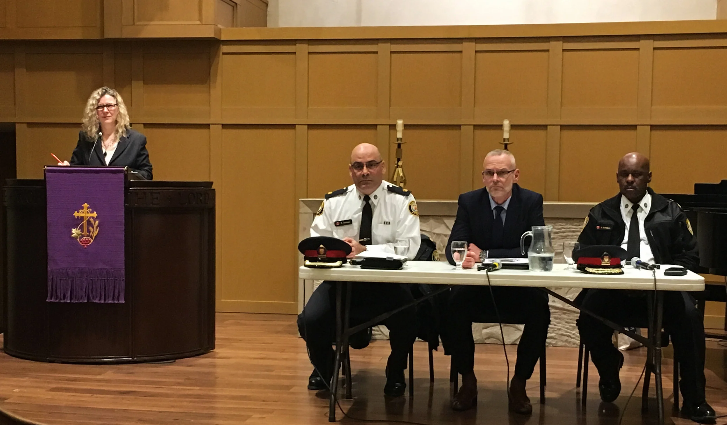 I was pleased to host a community safety meeting with Toronto Police officials, including Chief Saunders, to discuss local policing initiatives with Ward 25 residents. 