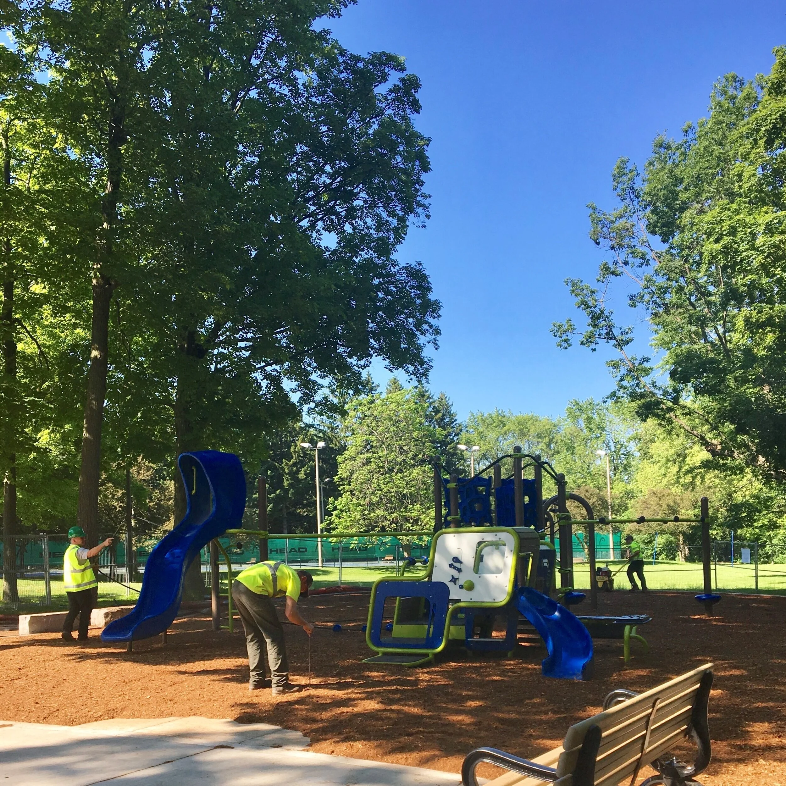 Banbury Park and Mossgrove Park Playgrounds are Now Open!