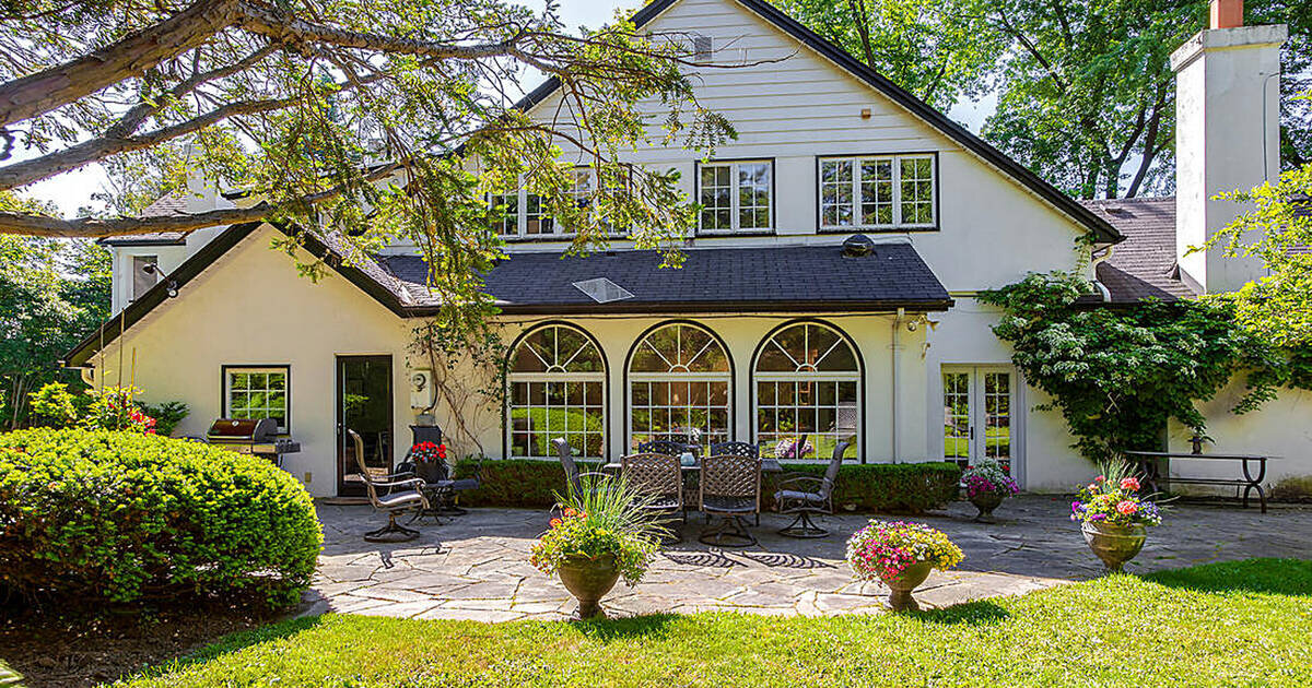  Heritage Home Demolished in Hoggs Hollow
