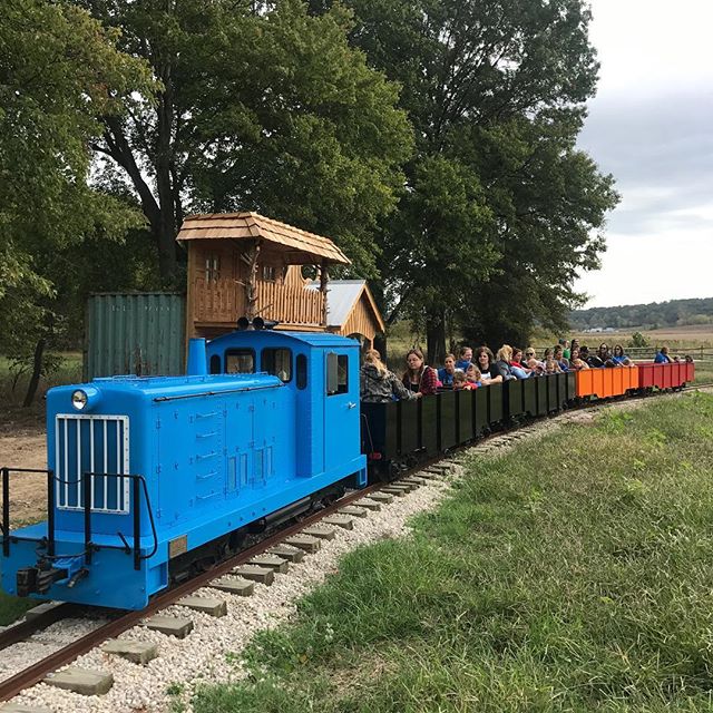 All Aboard!! This weekend we are very excited to be leading with one of our favorite engines. However we need your help naming it!

Comment your ideas, with the winning name receiving FREE pumpkins for you and your family.
#larkranch