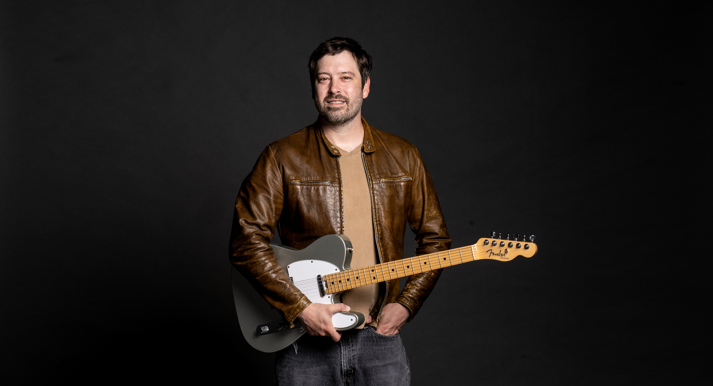 Mike Seal_website background_2025_PHOTO 3.png