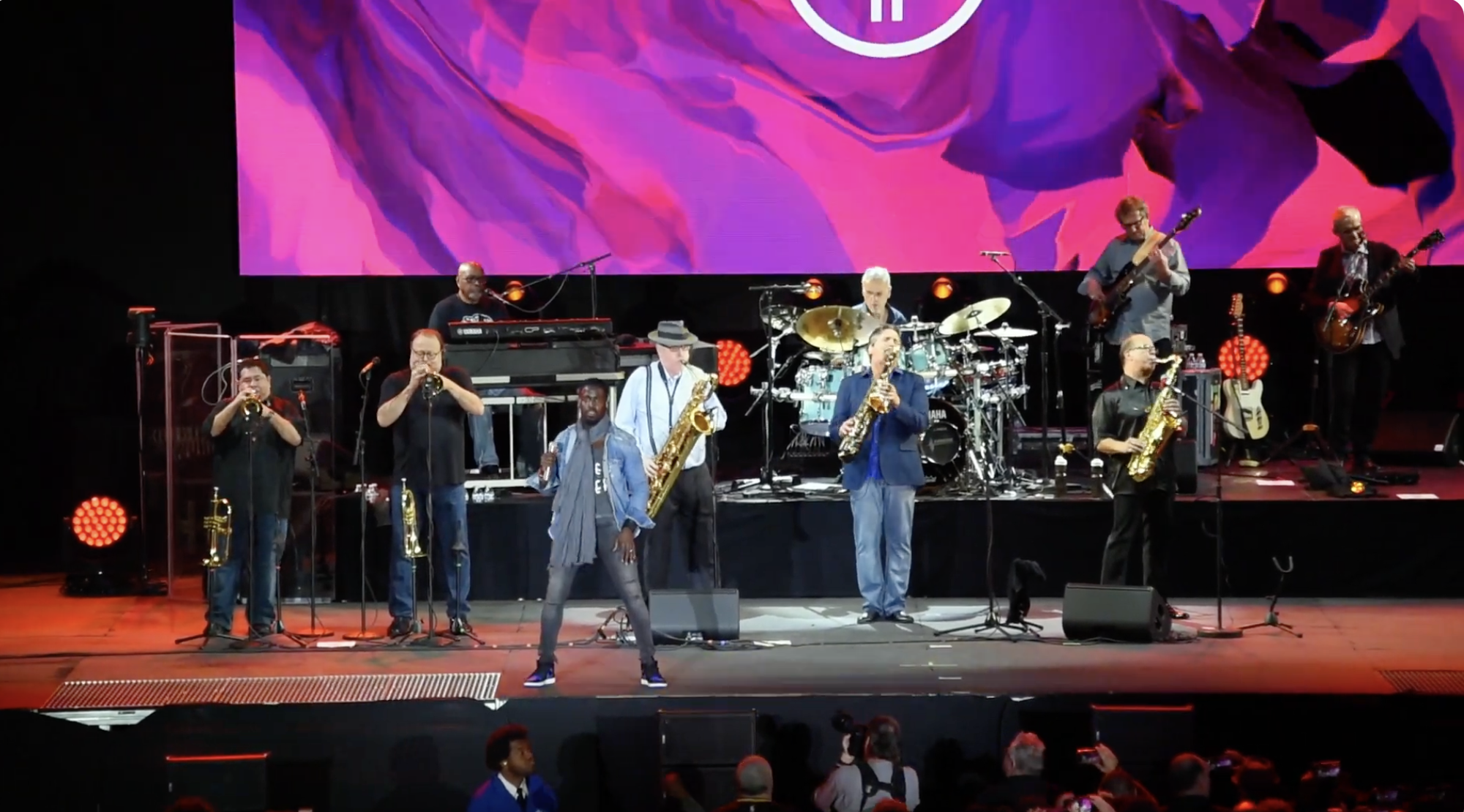  Tower of Power performance was amazing   https://www.youtube.com/watch?v=WUeQYG8XNLA  