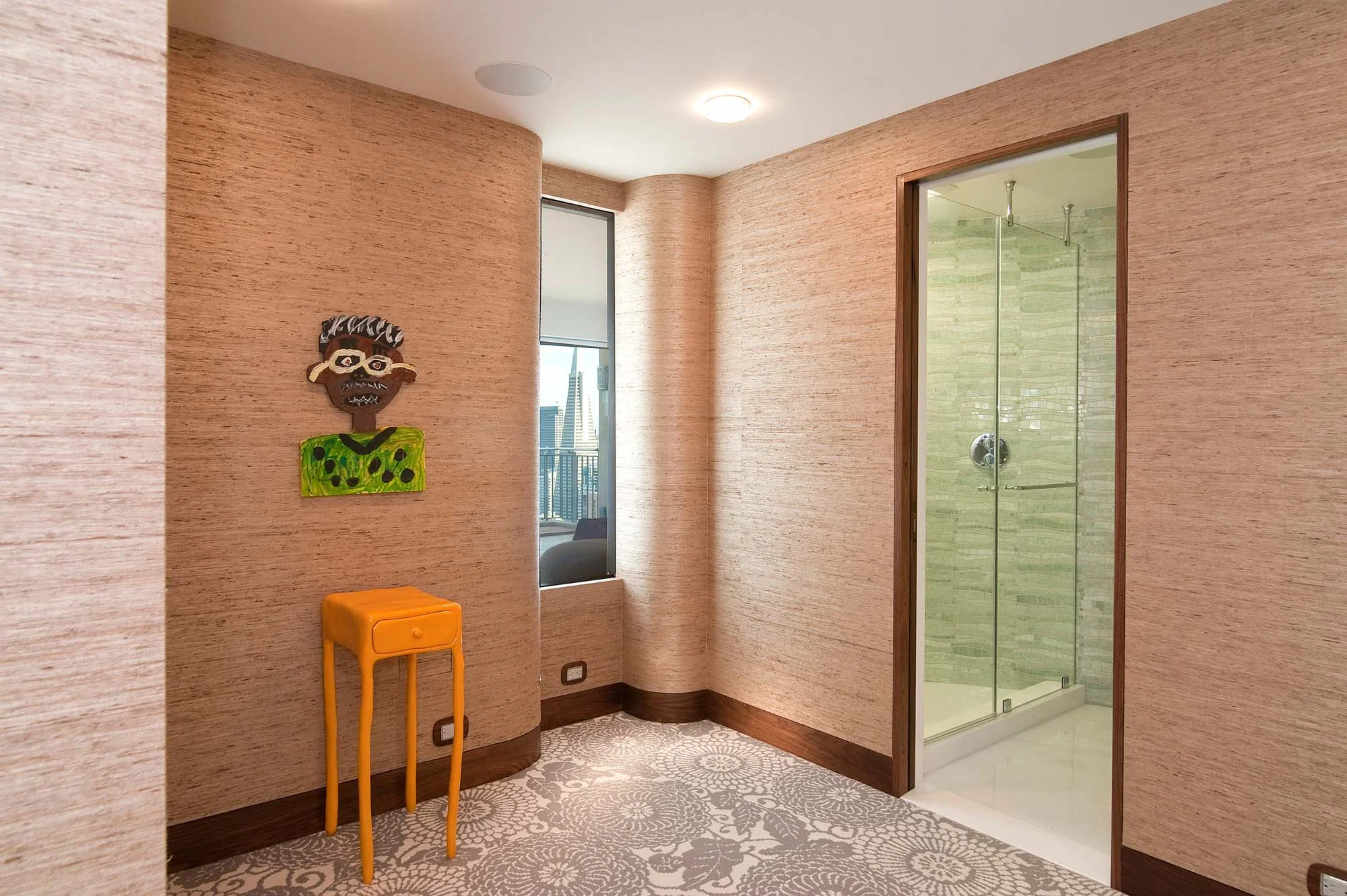 Guest Room LG DSC_4776.jpg