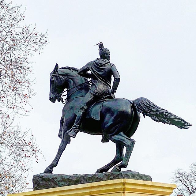 Yes @artyln !! This Kehinde Wiley  #sculpture would be FABULOUS replacement for Robert E Lee on Monument Ave #rumorsofwar #art #blacklivesmatter