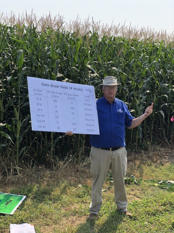 John Grove presents on late N nutrition for corn: guided by plant analysis.