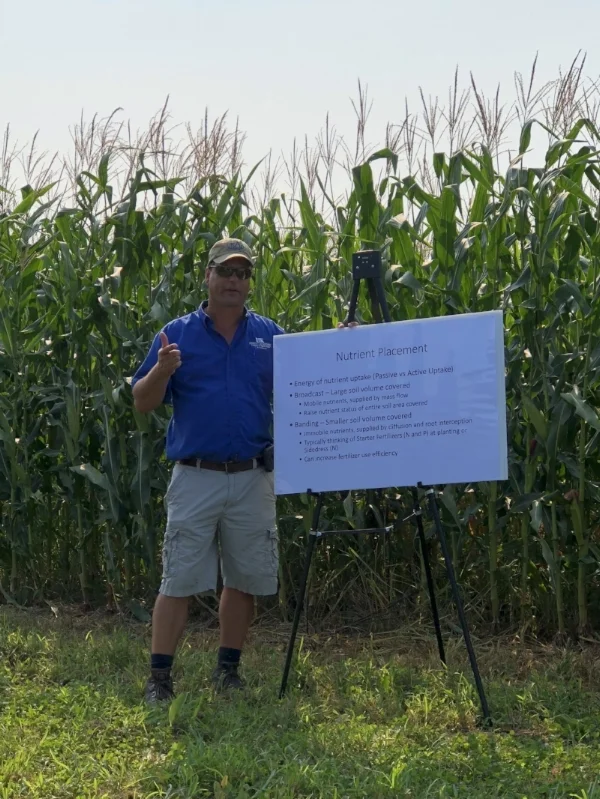 Edwin Ritchey sharing nutrient placement research to help producers decide on their corn fertilization plans. He walked field fay participants through the decision points around starter fertilizer.
