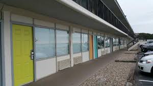 Bay View Rooms along hotel's front facade