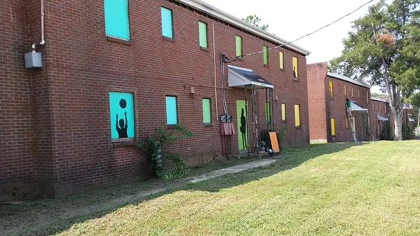 Temporary mural project by Memphis based artist Arnold Thompson