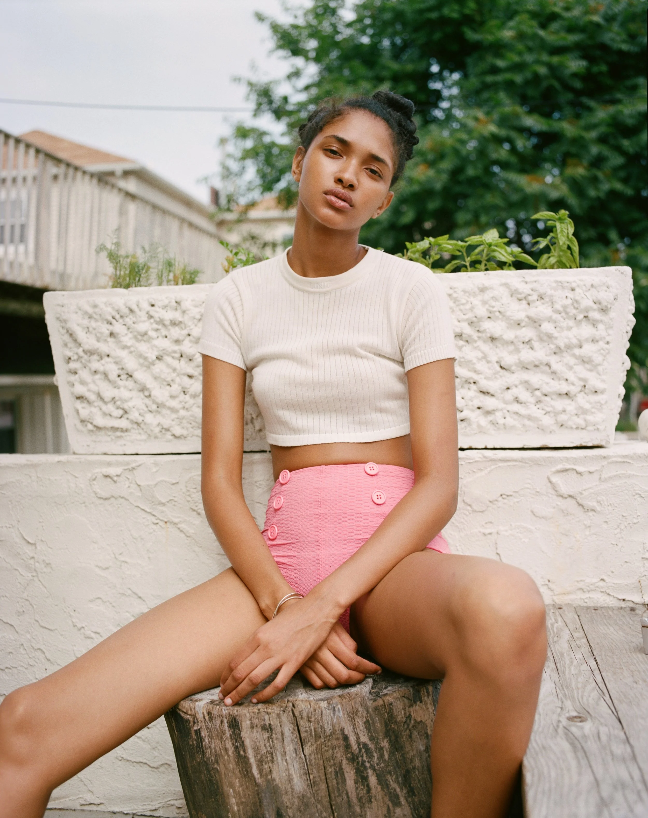PHOTOGRAPHED BY ANNIE POWERS