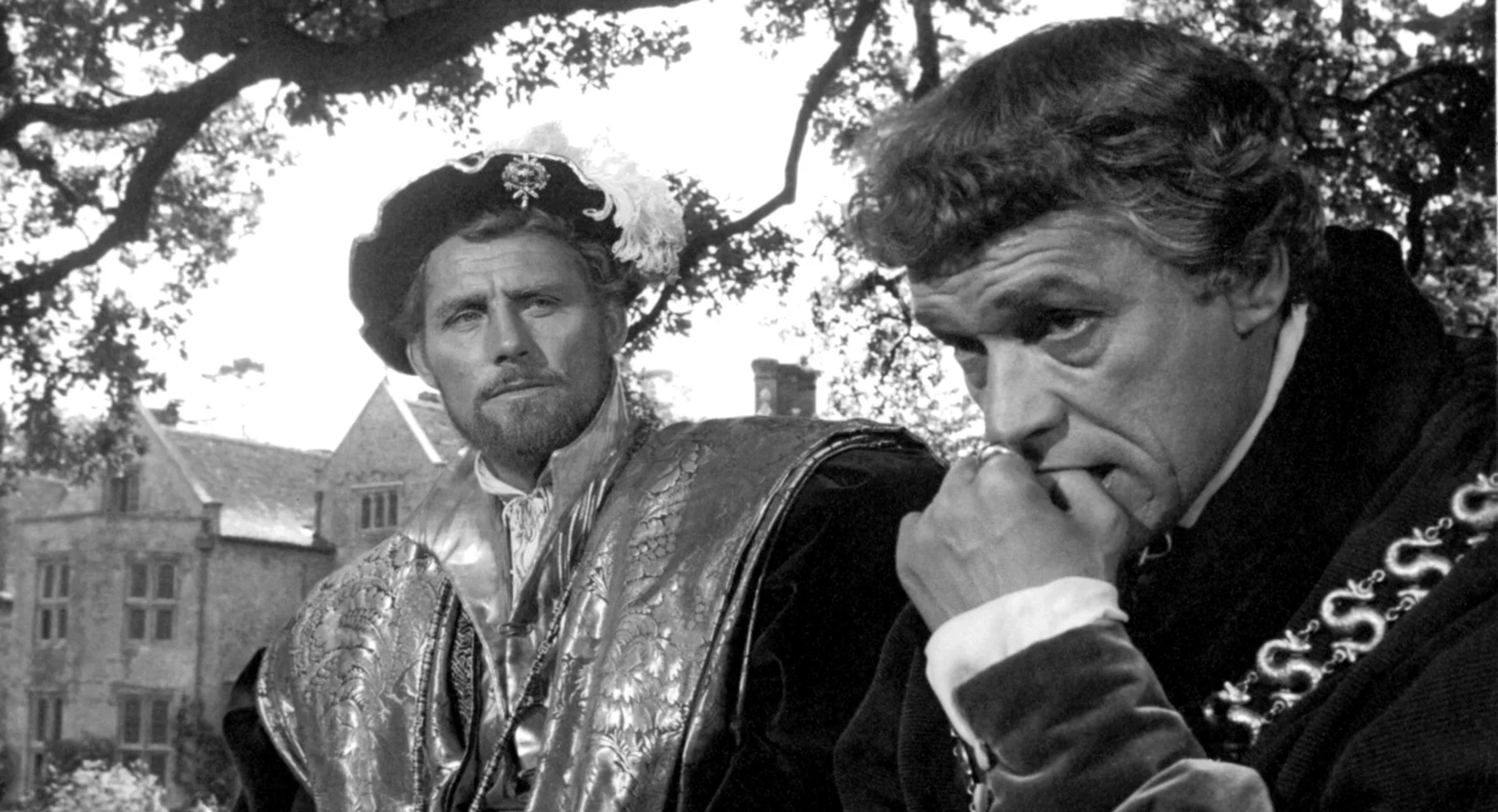 Robert Shaw as King Henry VIII and Paul Scofield as St. Thomas More in A Man for All Seasons