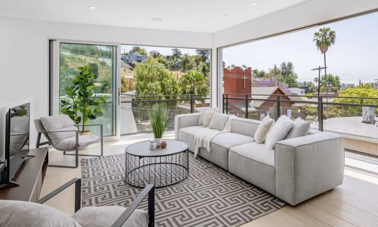 3557B9CE-919C-4E4F-B50C-86435F6A6B15