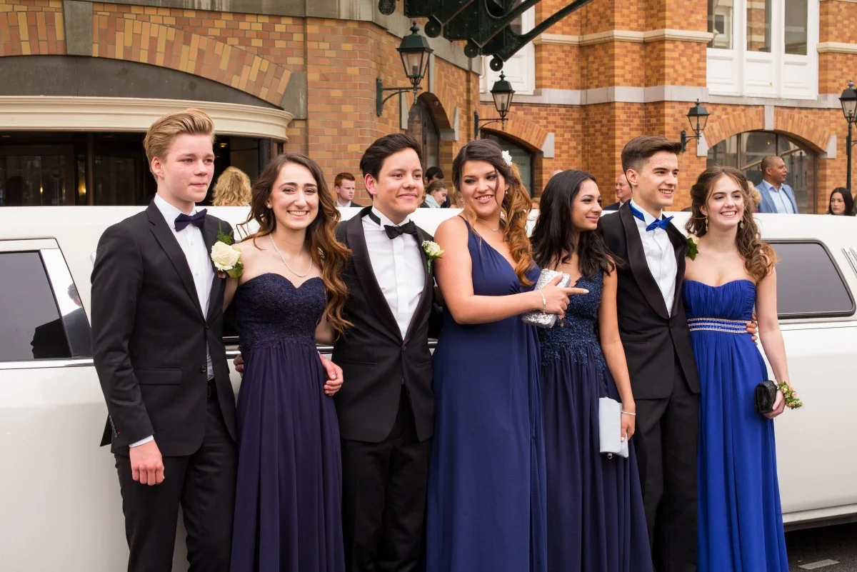 Prom Limo Services & Rental &mdash; Divine Limousine