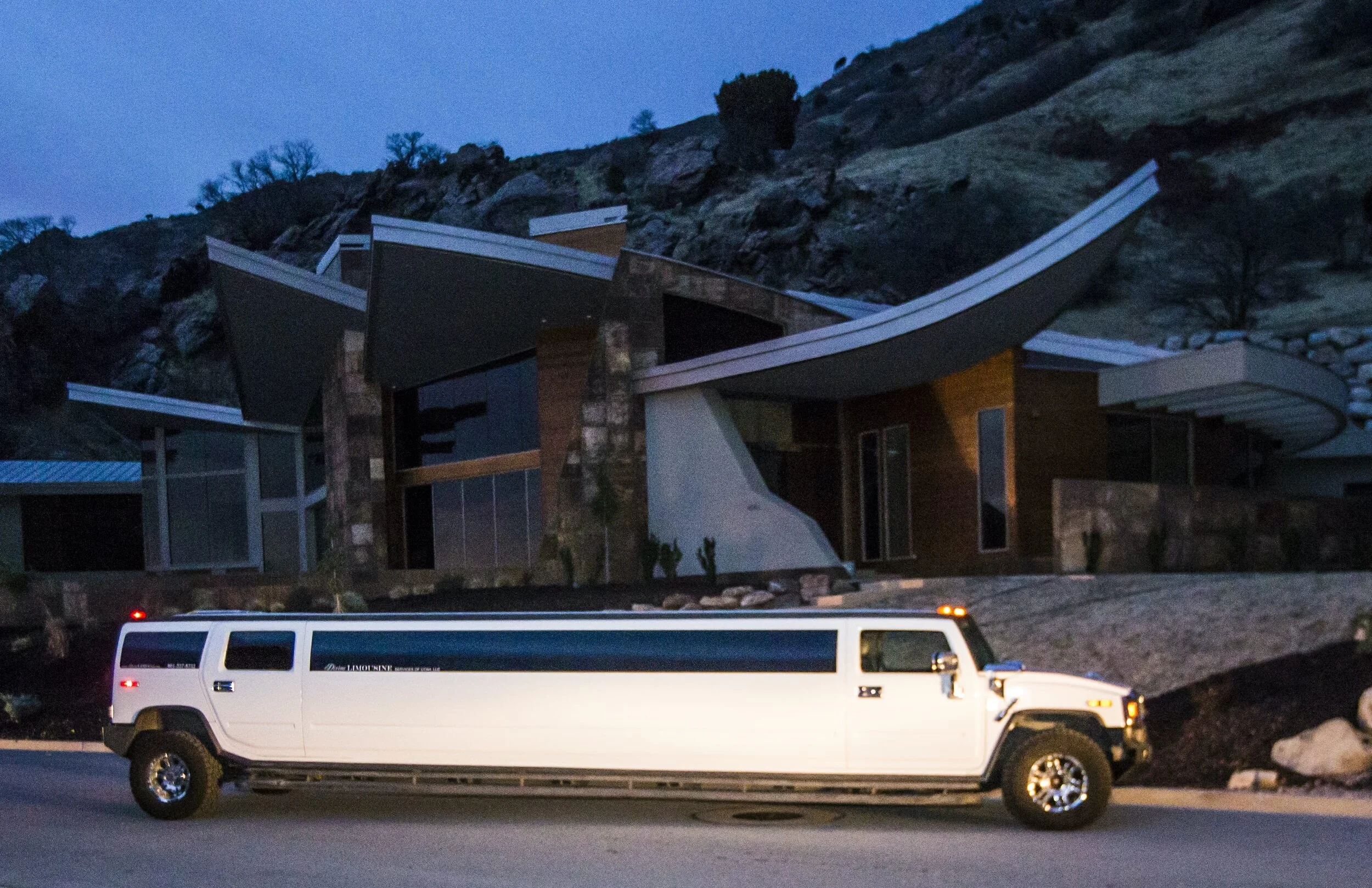 Hummer Stretch Limo Rental Utah — Divine Limousine