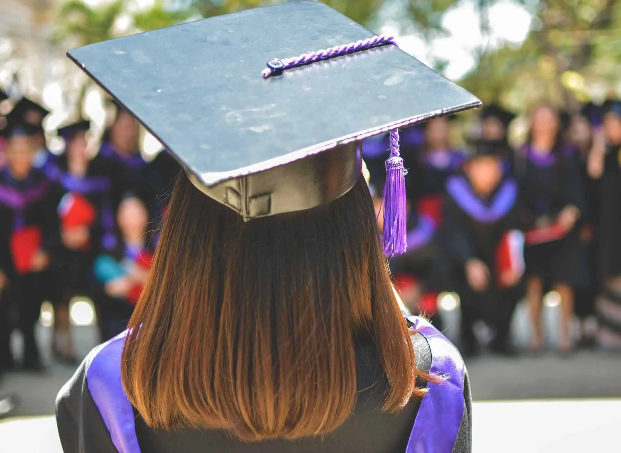 5 Reasons to Rent a Limo For Graduation