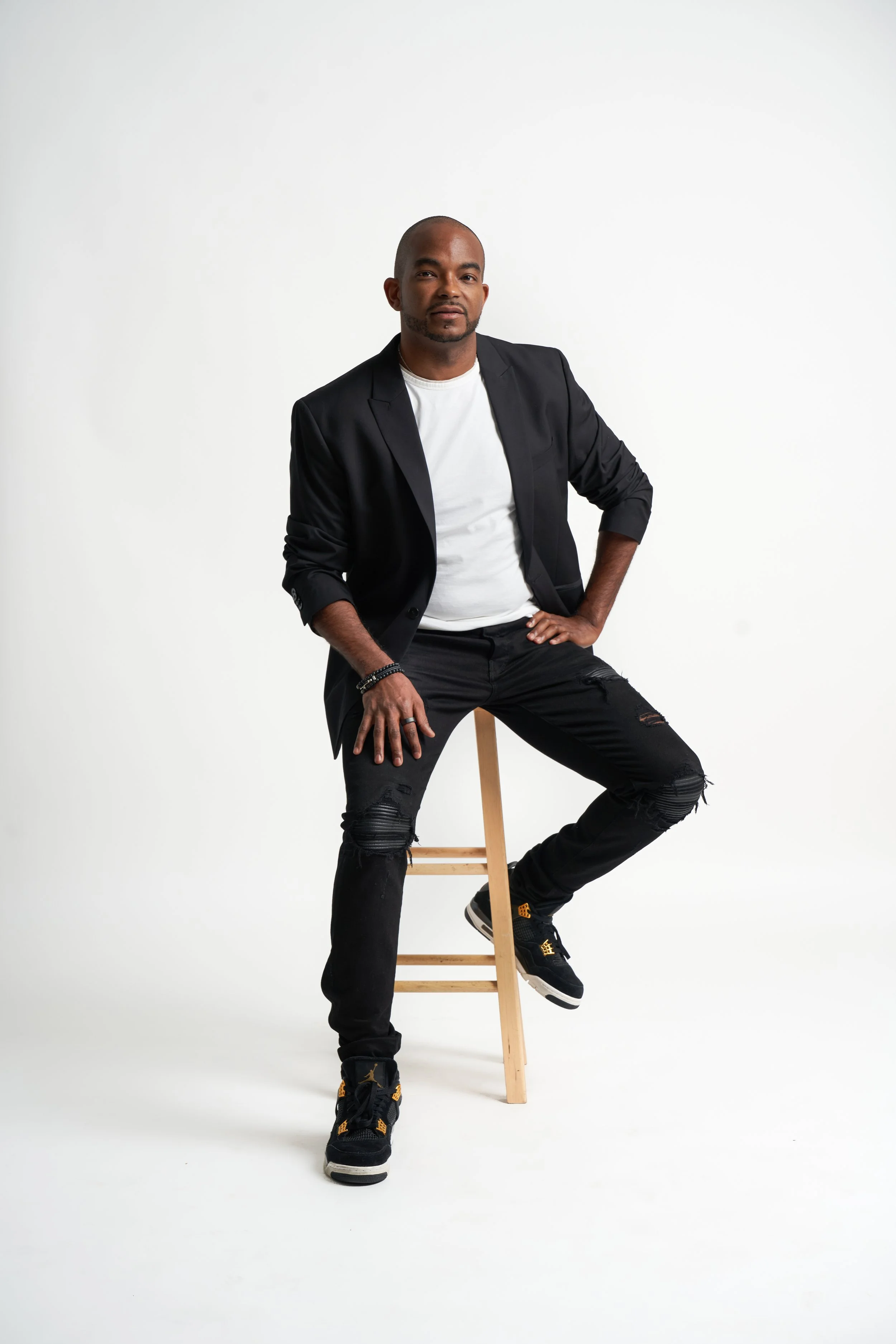 studio shoot5796self_.JPG